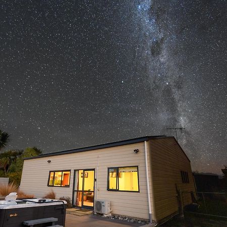 Kepler Mountain View Villa Manapouri Bagian luar foto